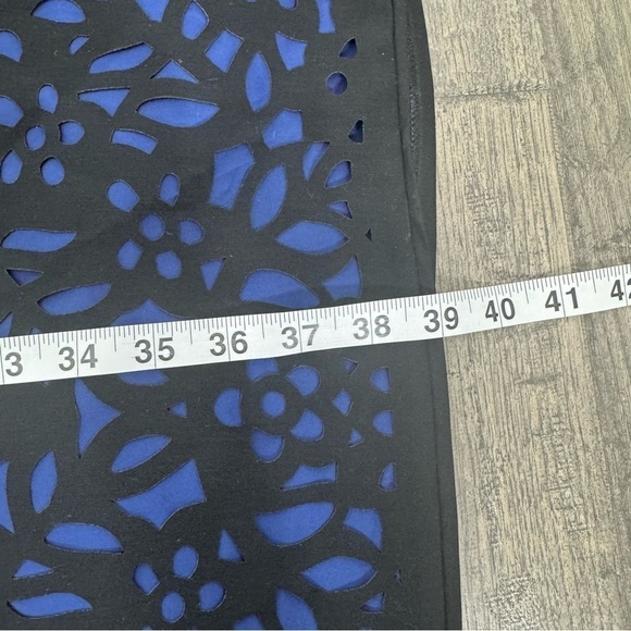 Shani Collection Colorblock Laser Cut Ombré Sheath Dress in Blue Size 12 - Picture 12 of 15